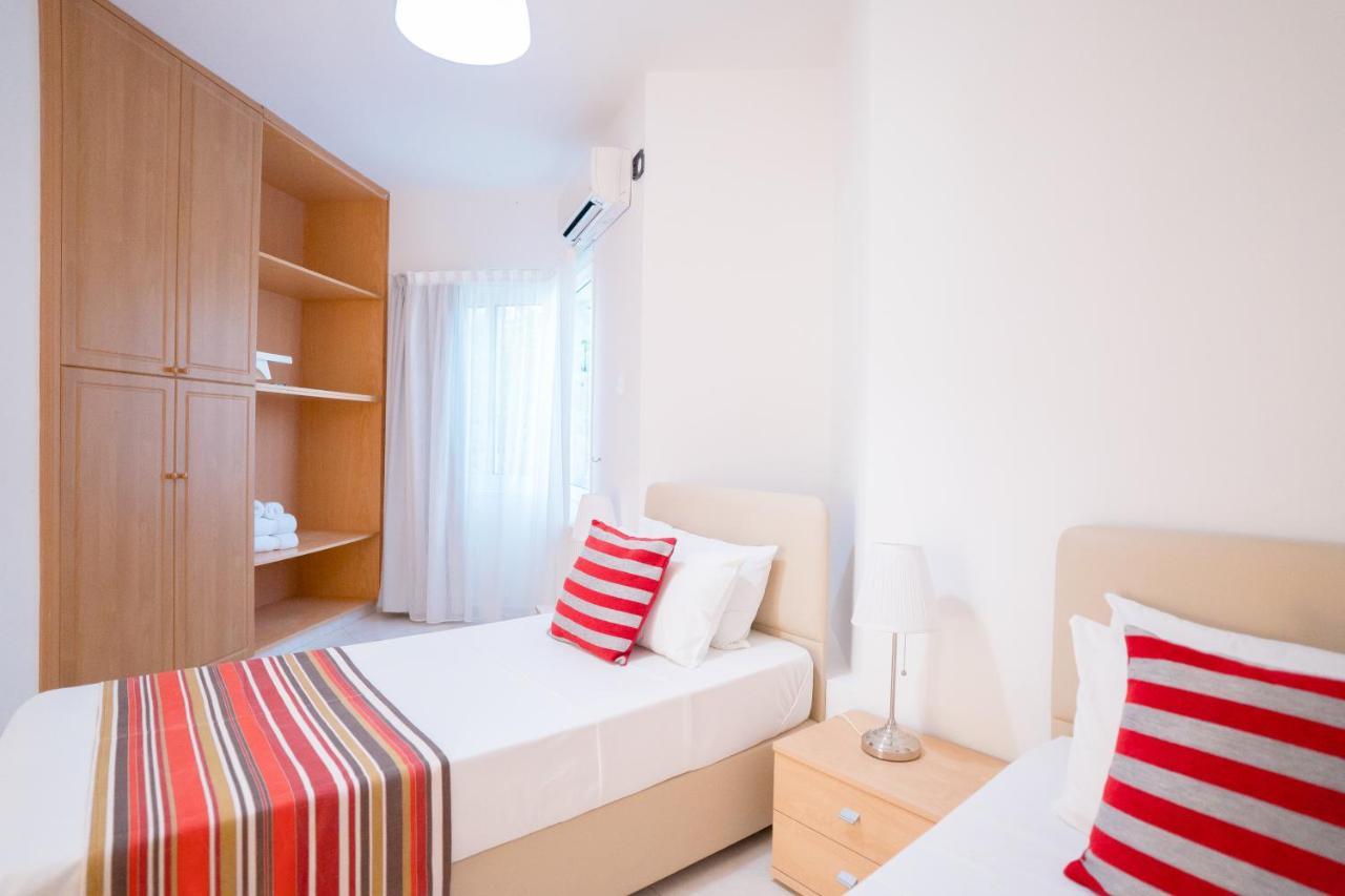 Bella Katerina By Prestige Bookings Coral Bay Exterior photo